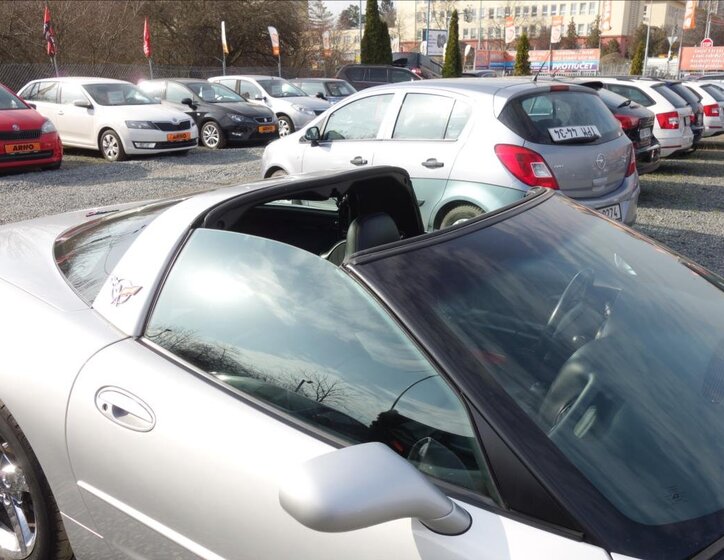 Chevrolet Corvette Kupé 5,7 l 253 kw