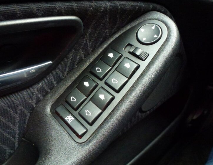 BMW Řada 5 Kombi 2,2 l 125 kw