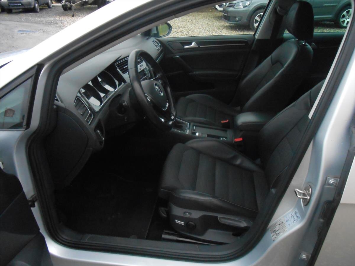 Volkswagen Golf Kombi 2,0 l 110 kw