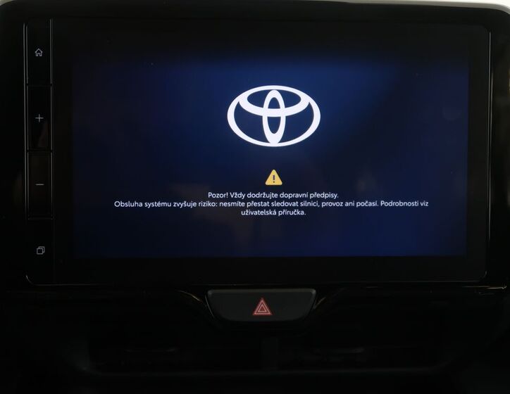 Toyota Yaris Cross 17