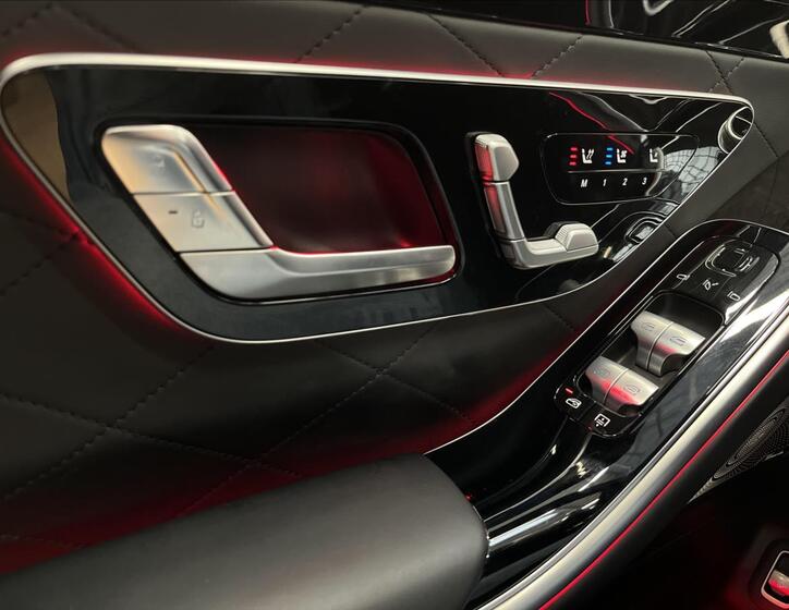 Mercedes-Benz Třídy S 12