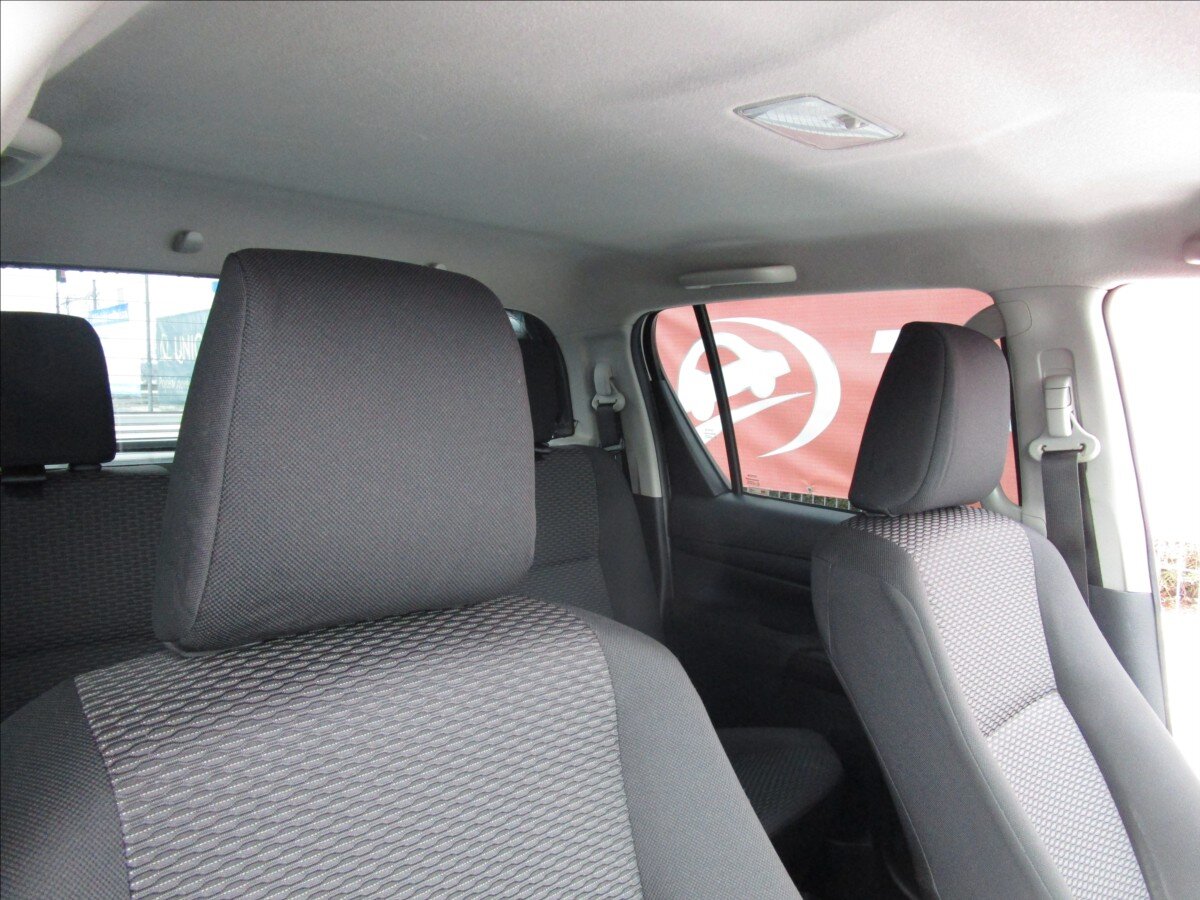 Toyota Hilux Pick-up 2,4 l 110 kw