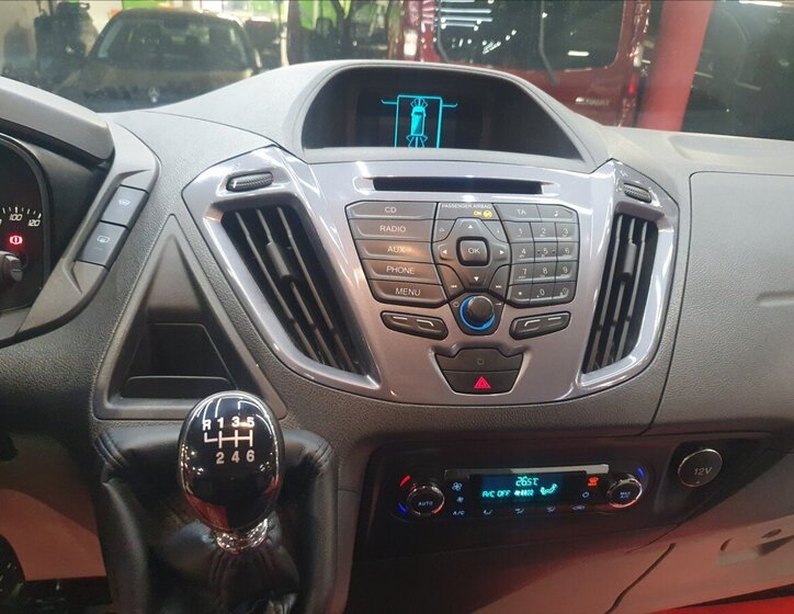 Ford Tourneo Custom Kombi 2,2 l 92 kw