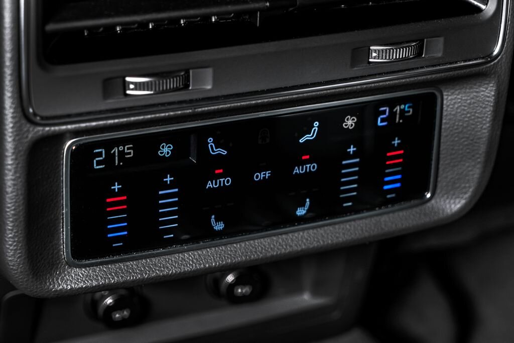 Audi Q8 SUV / Terénní 3,0 l 210 kw