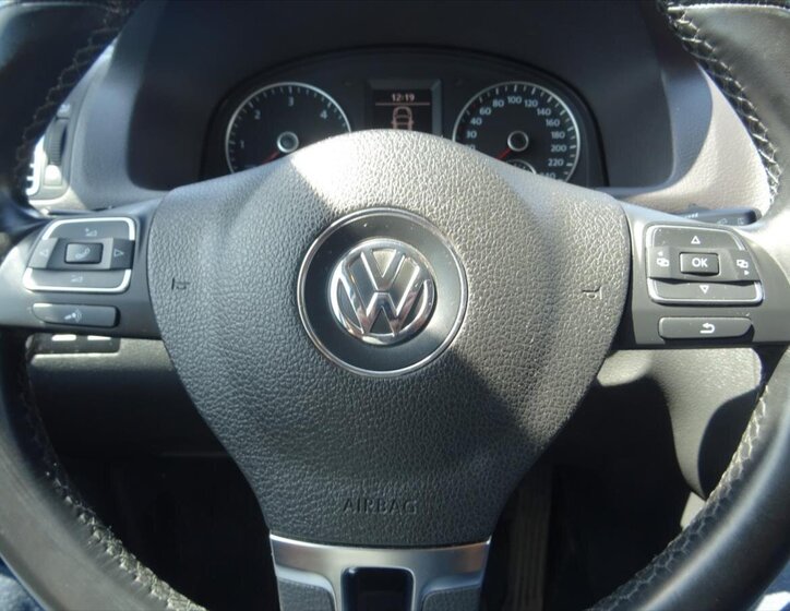 Volkswagen Touran MPV 2,0 l 103 kw