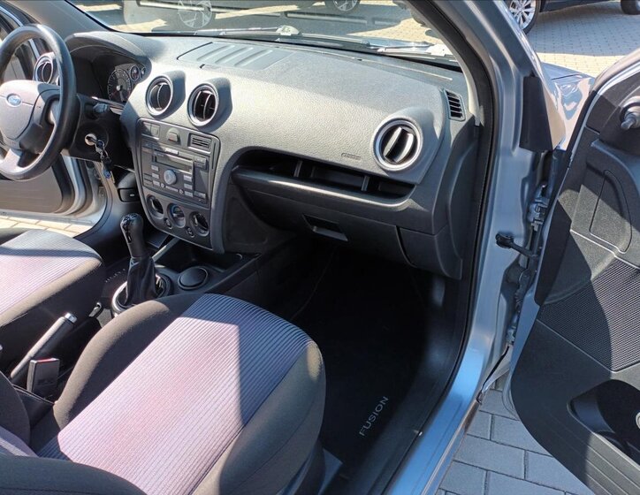 Ford Fusion Hatchback 1,4 l 59 kw