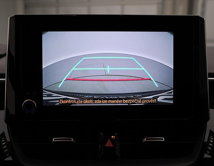 Toyota Corolla Sedan / Limuzína 1,5 l 92 kw