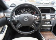Mercedes-Benz Třídy E Sedan / Limuzína 3,0 l 190 kw