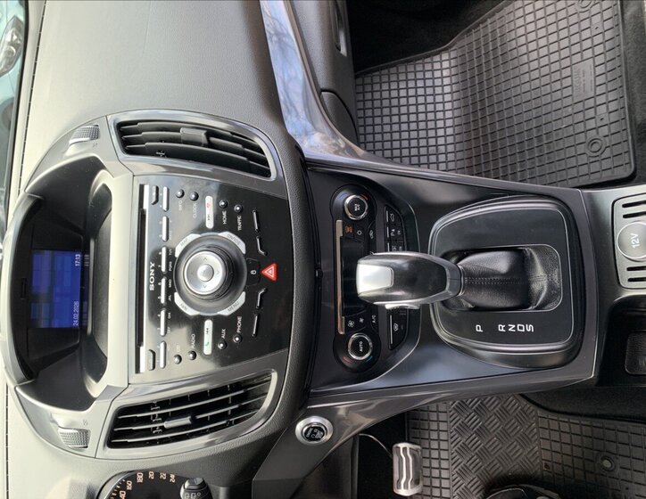 Ford Kuga SUV 1,6 l 134 kw