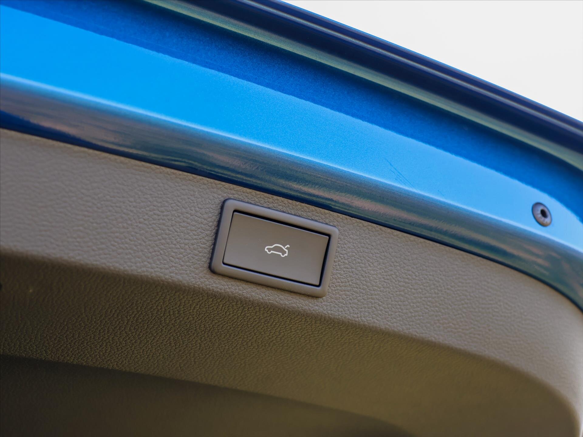 Škoda Karoq SUV / Terénní 1,5 l 110 kw