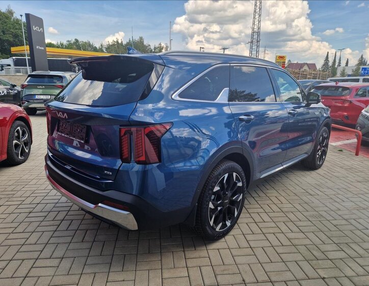 KIA Sorento SUV / Terénní 2,2 l 142 kw