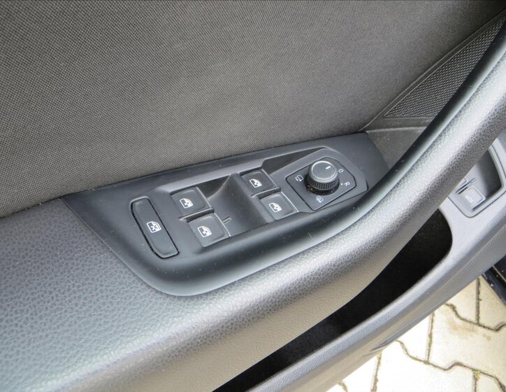 Volkswagen Passat 12