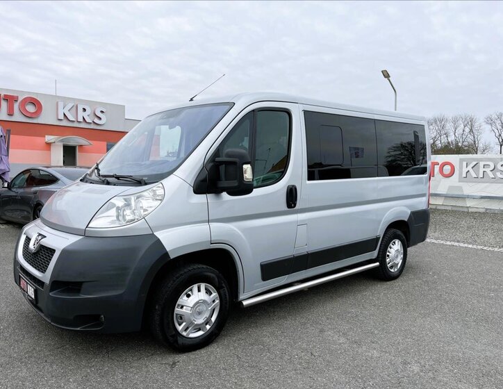 Peugeot Boxer Kombi 2,2 l 88 kw