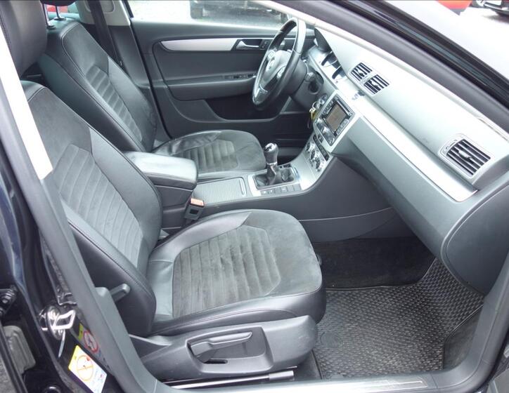 Volkswagen Passat 12