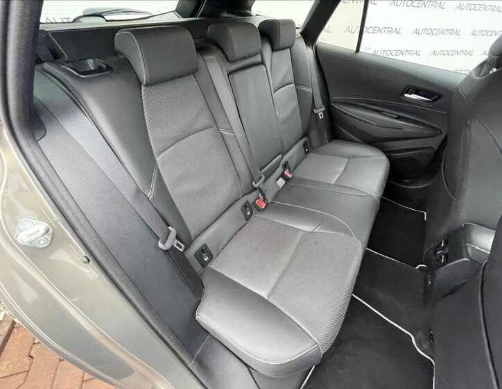 Toyota Corolla Kombi 2,0 l 112 kw