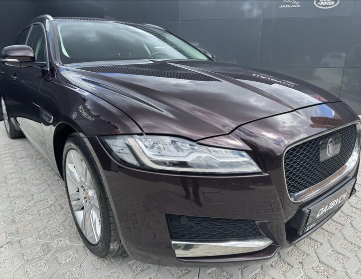 Jaguar XF 19