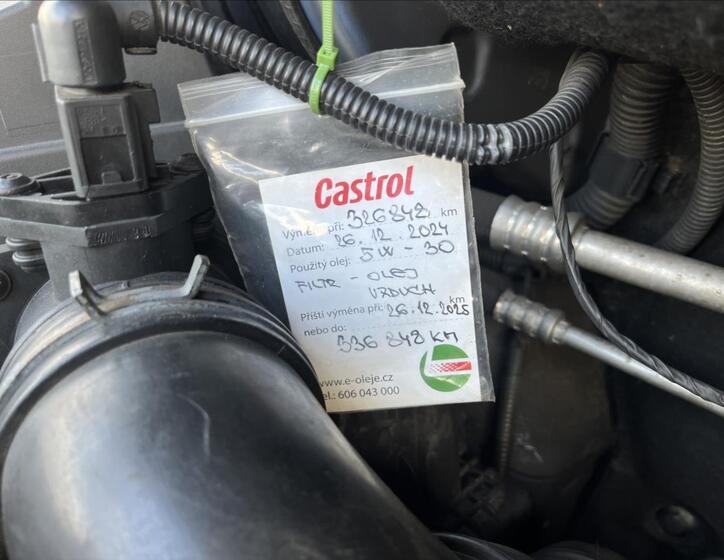 Volkswagen Caravelle 29