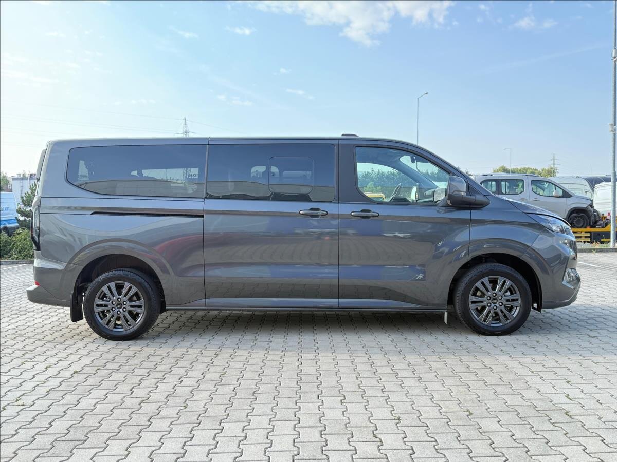 Ford Tourneo Custom Kombi 2,0 l 125 kw