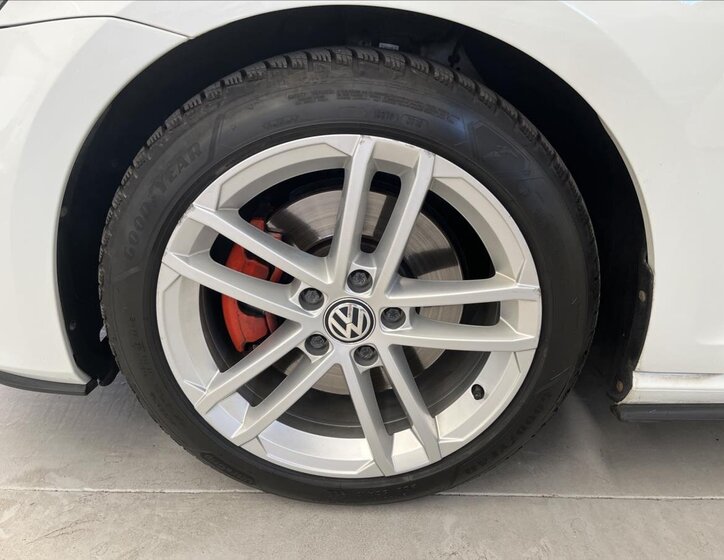 Volkswagen Golf Hatchback 2,0 l 135 kw