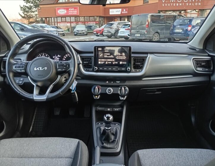 KIA Stonic SUV 1,2 l 62 kw