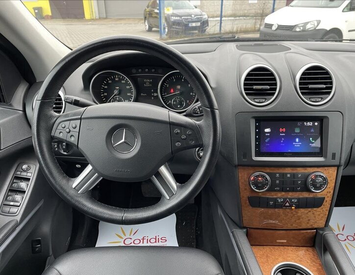 Mercedes-Benz Třídy M SUV / Terénní 3,5 l 200 kw