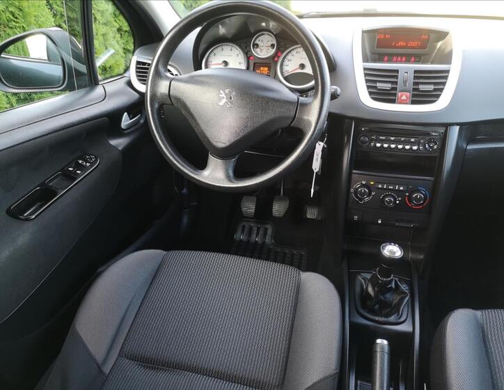 Peugeot 207 8