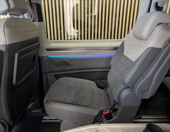 Volkswagen Multivan VAN-Minibus 0,0 130 kw