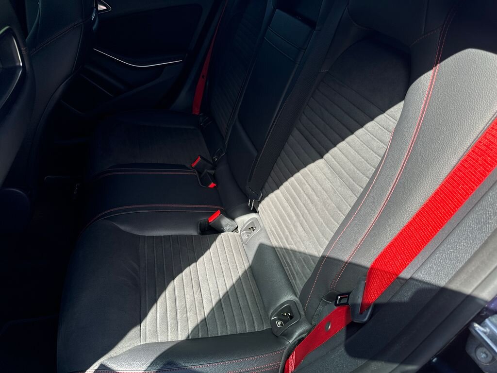 Mercedes-Benz CLA Kombi 2,0 l 280 kw