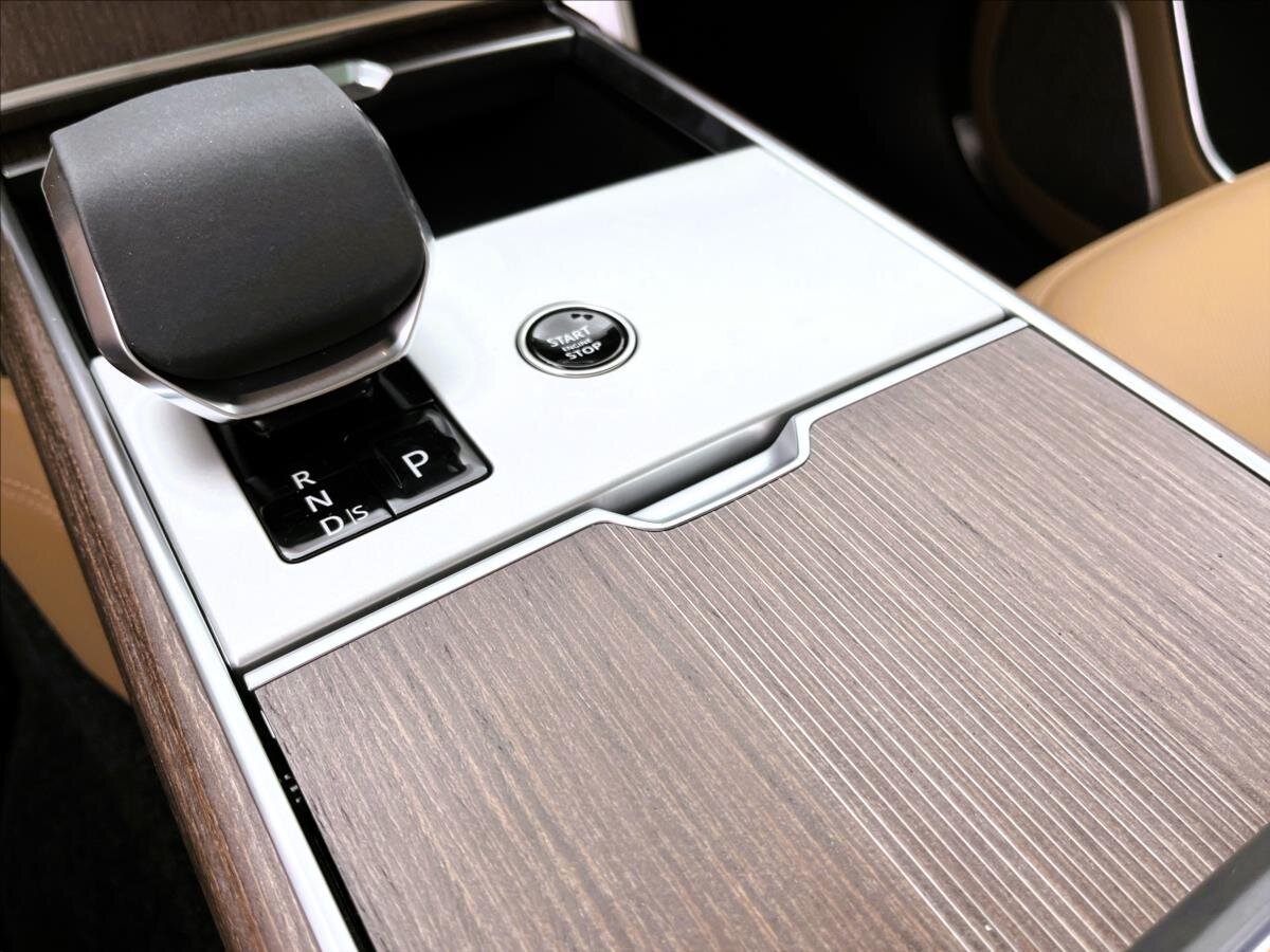 Land Rover Range Rover SUV / Terénní 3,0 l 404 kw