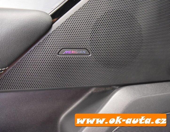 Land Rover Range Rover Velar SUV 2,0 l 150 kw