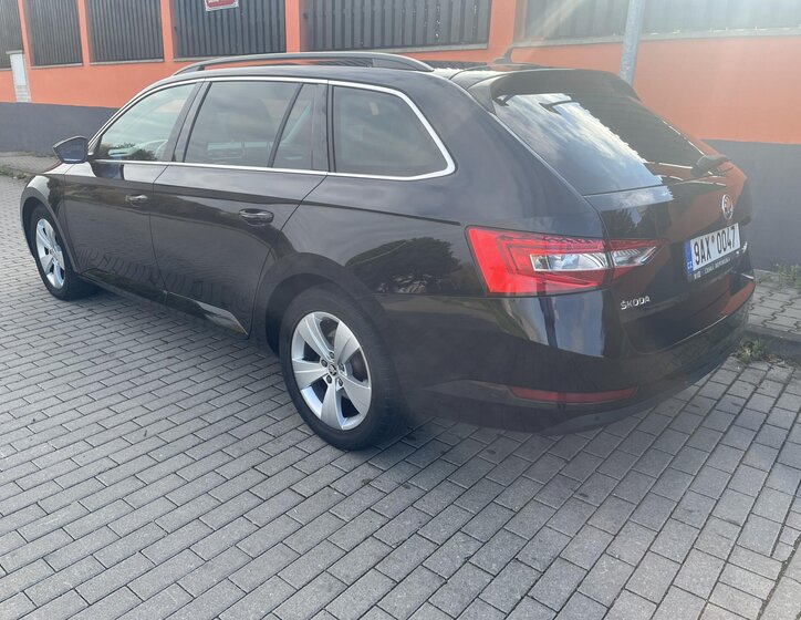 Škoda Superb Kombi 2,0 l 110 kw