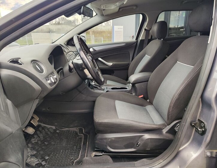 Ford Mondeo Kombi 1,6 l 118 kw