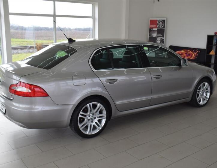 Škoda Superb 6