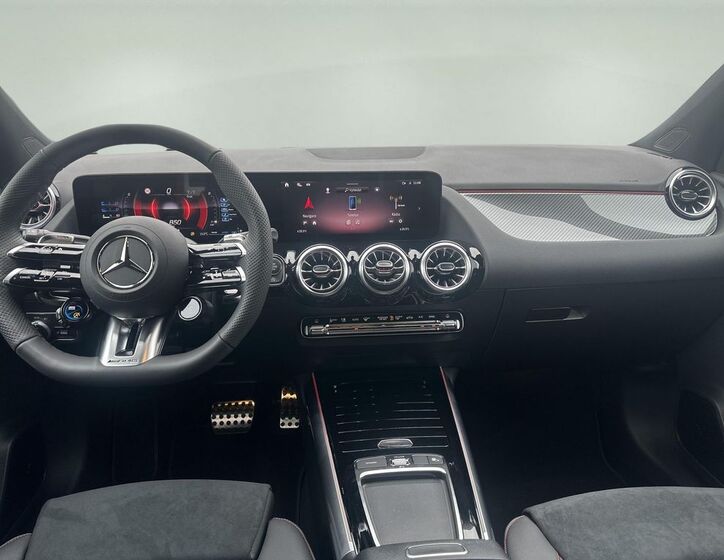 Mercedes-Benz GLA 11