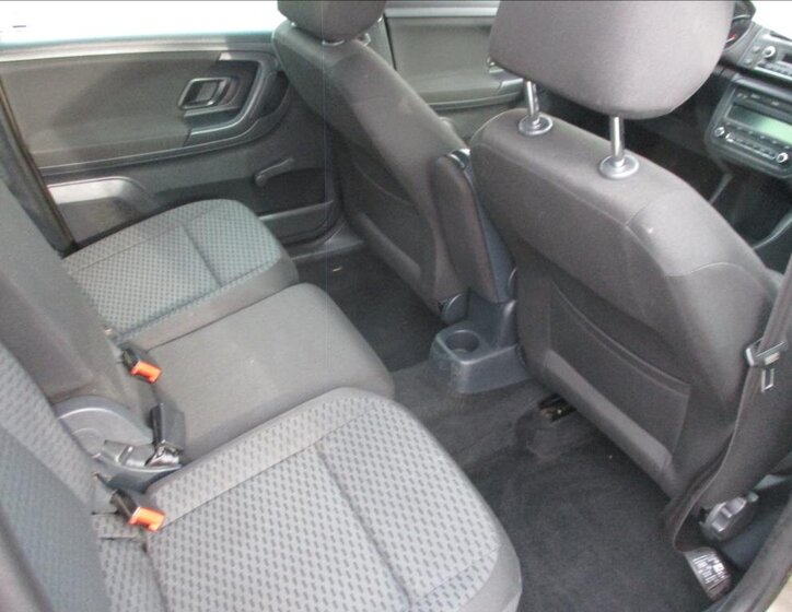 Škoda Roomster 11