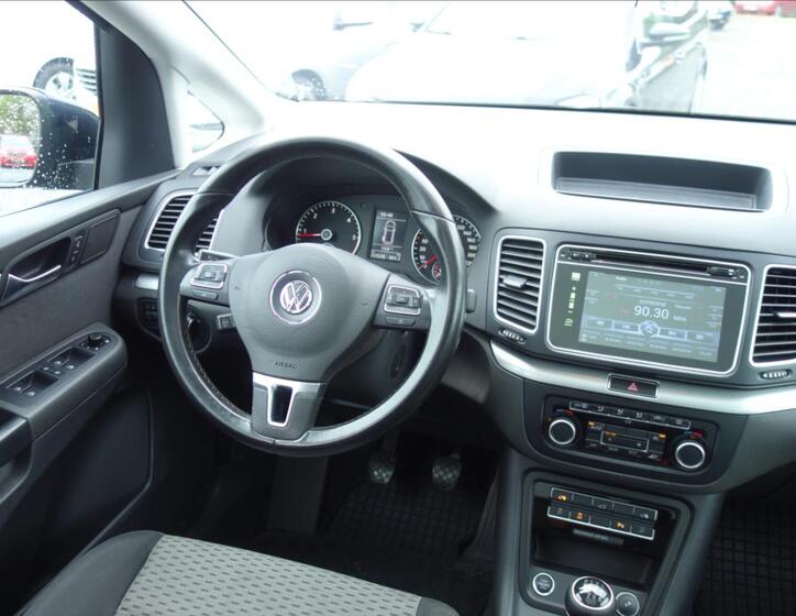 Volkswagen Sharan 24