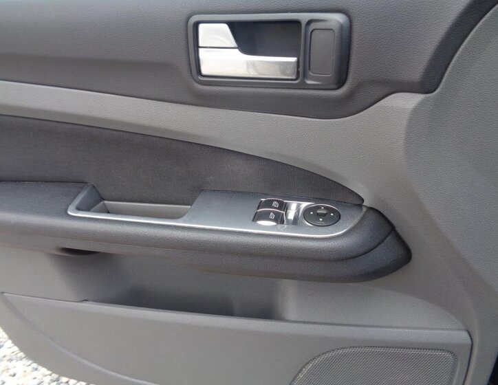 Ford Focus Hatchback 1,6 l 74 kw