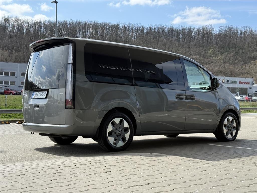 Hyundai Staria VAN / Minibus 2,2 l 130 kw