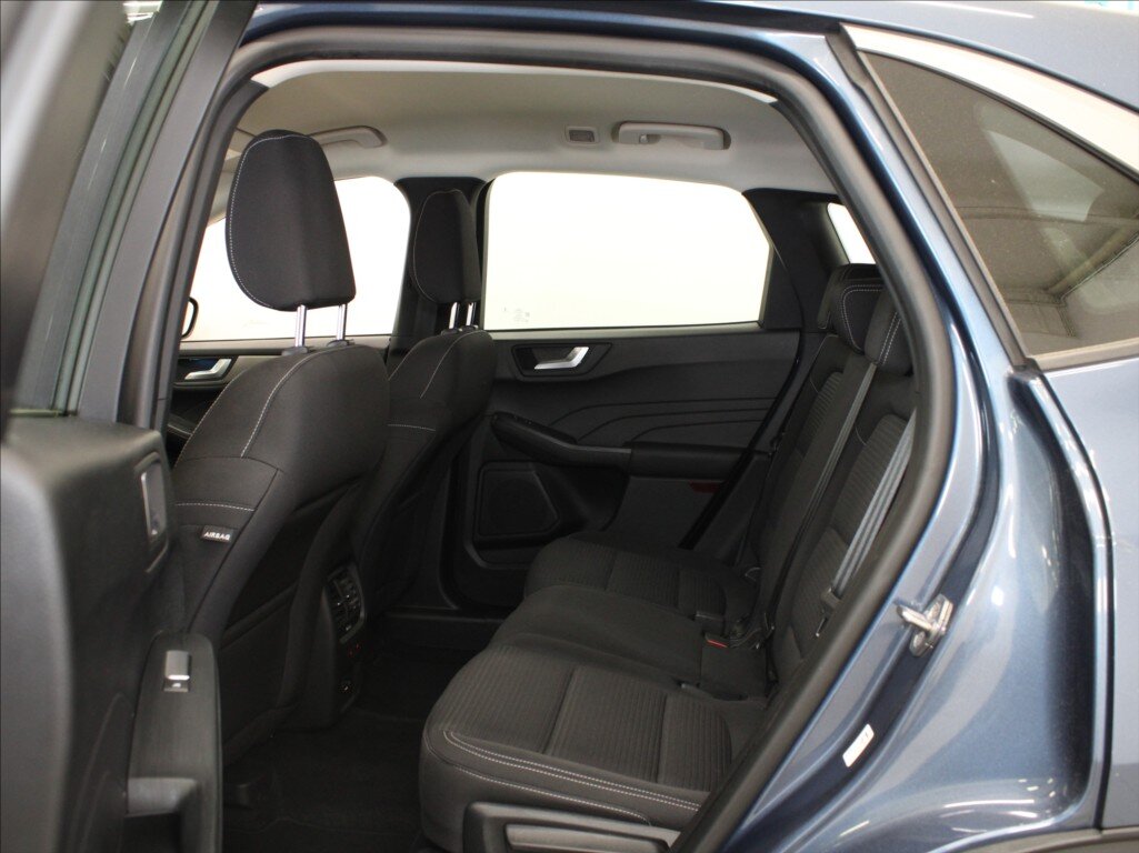 Ford Kuga SUV / Terénní 1,5 l 88 kw