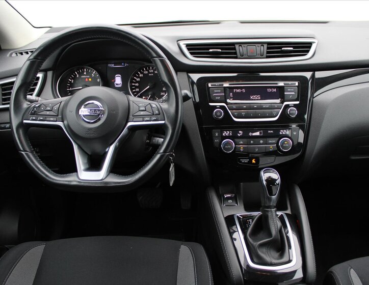 Nissan Qashqai SUV / Terénní 1,2 l 85 kw