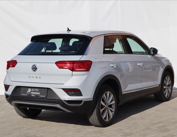 Volkswagen T-Roc CUV / Crossover 1,6 l 85 kw