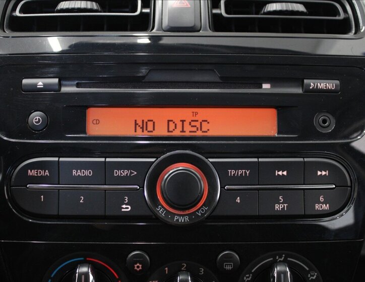 Mitsubishi Space Star 11