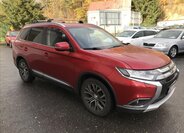Mitsubishi Outlander 4