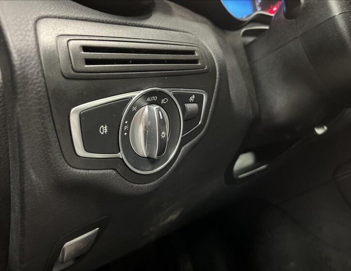 Mercedes-Benz GLC 11