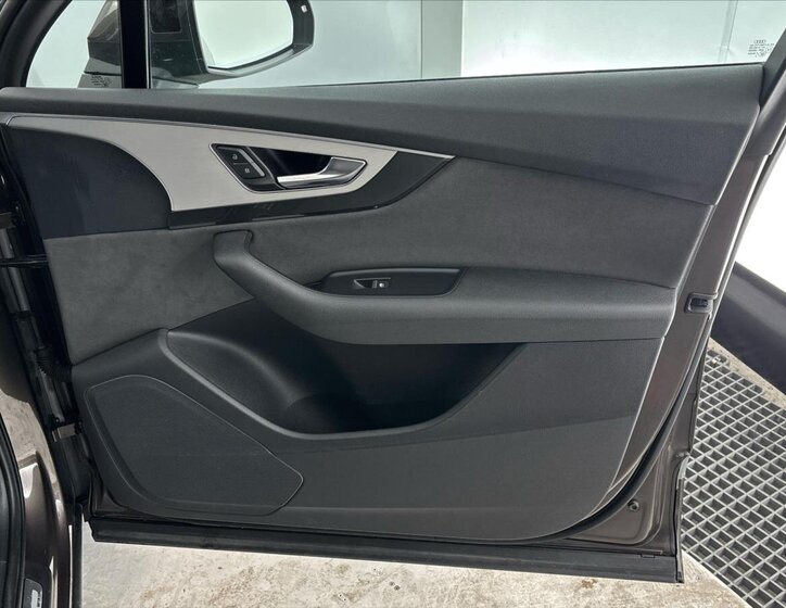 Audi Q7 SUV / Terénní 3,0 l 200 kw