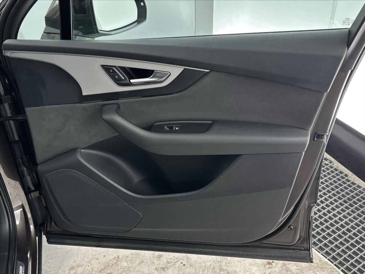 Audi Q7 SUV / Terénní 3,0 l 200 kw