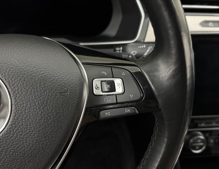 Volkswagen Passat 11