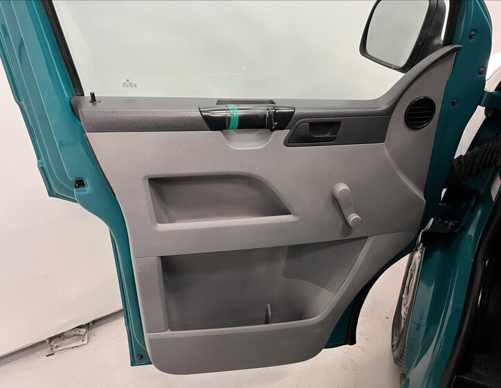 Volkswagen Transporter 19