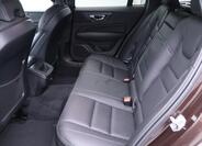Volvo V60 16