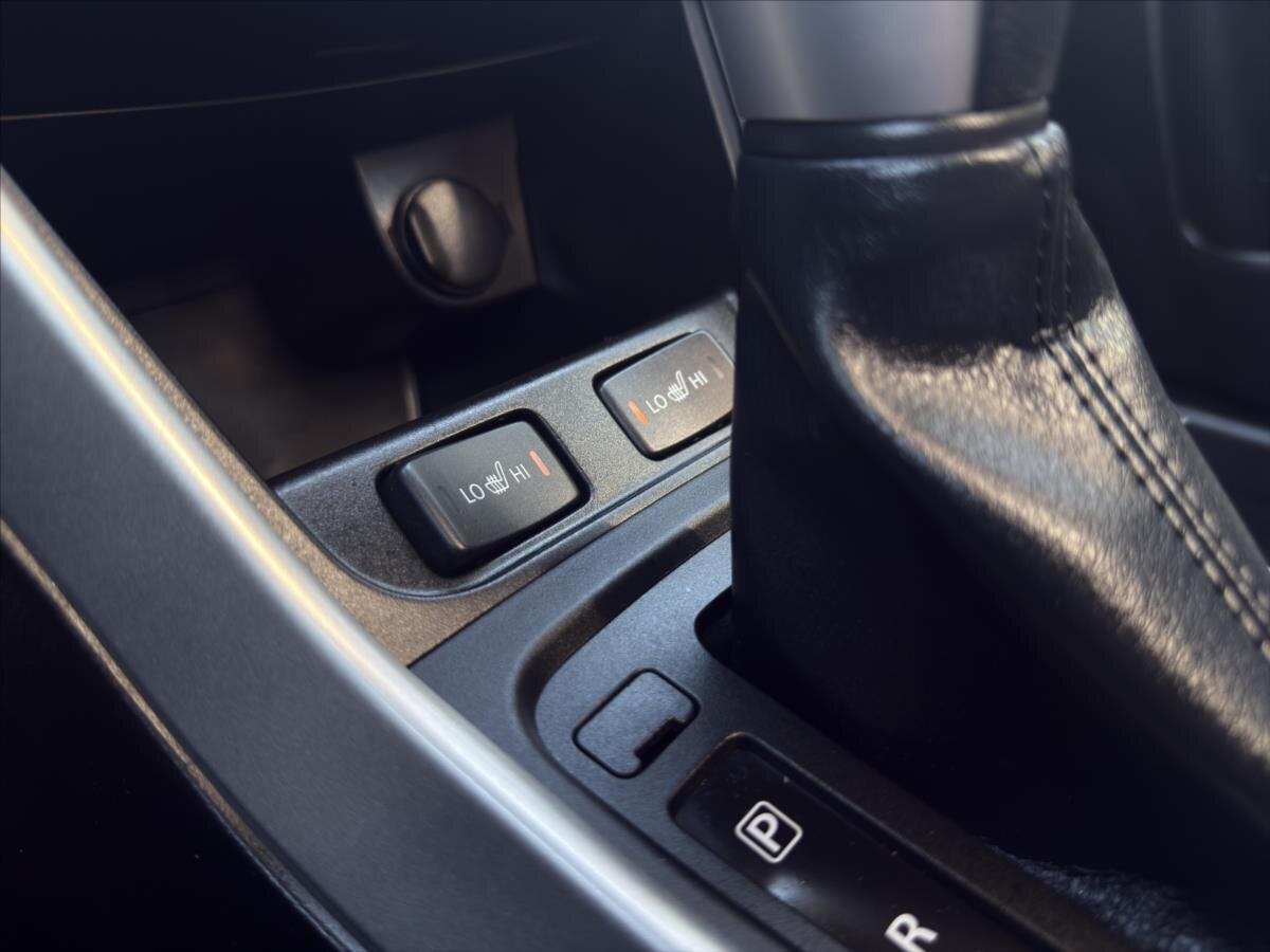 Suzuki SX4 S-Cross SUV / Terénní 1,4 l 103 kw